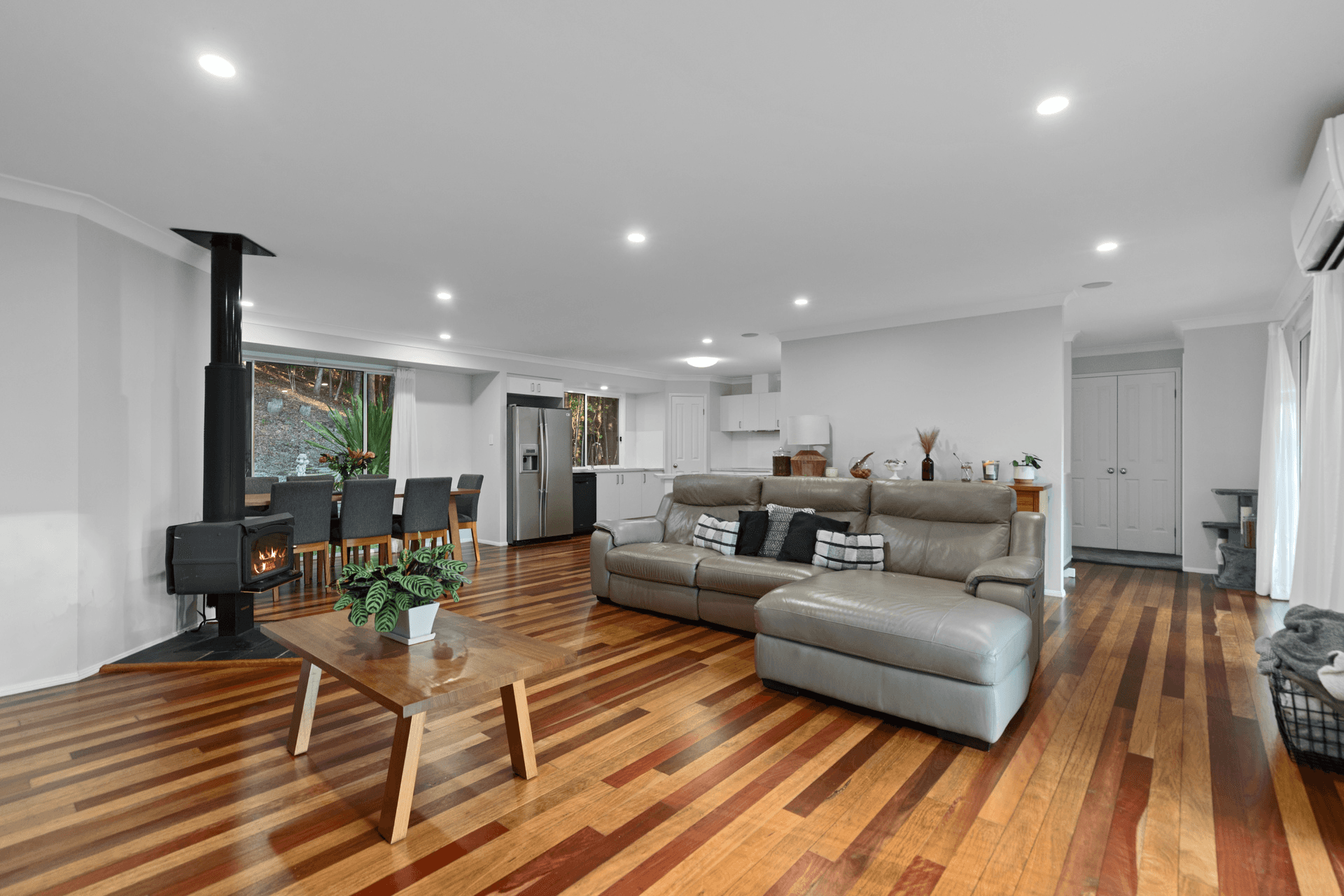 41 Forest Drive, Elanora, QLD 4221