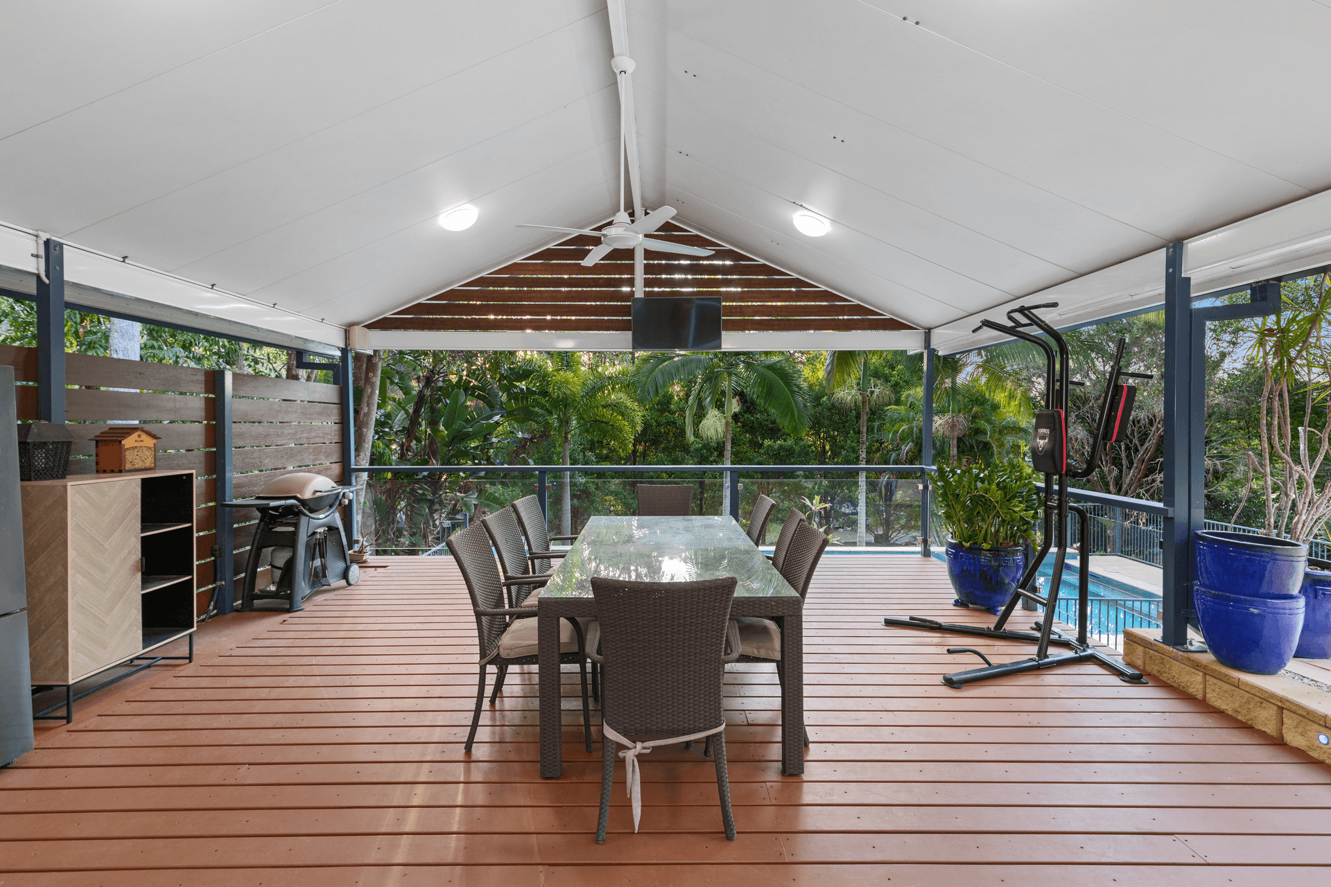 41 Forest Drive, Elanora, QLD 4221
