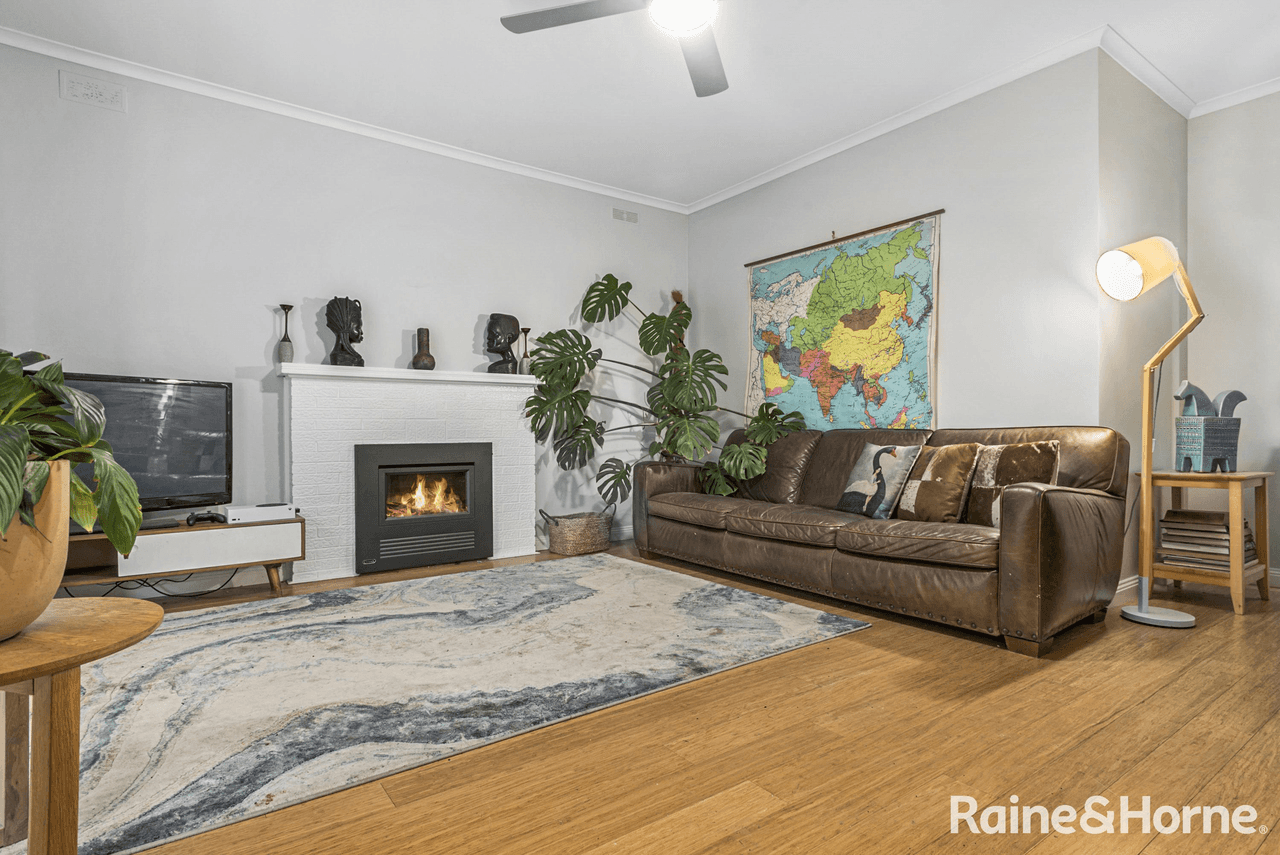 8 Tower Street, KYNETON, VIC 3444