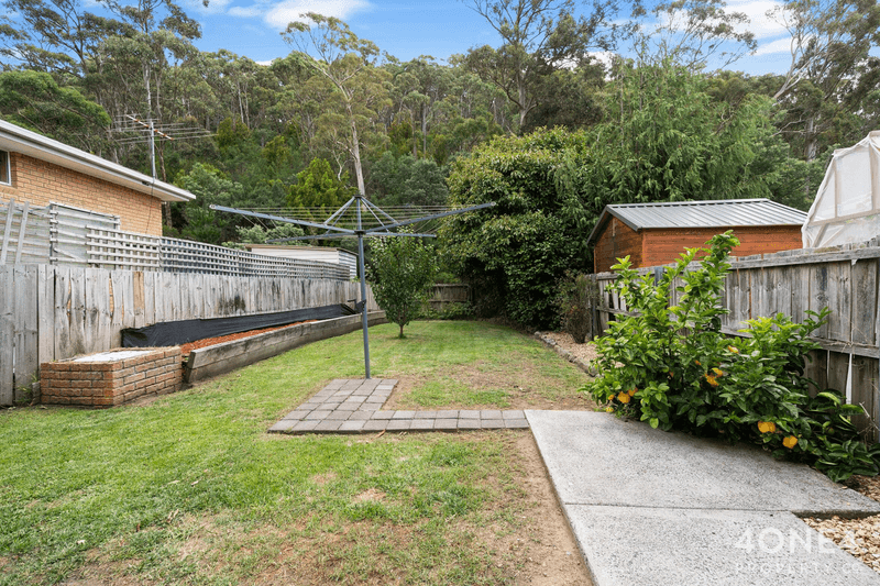 1/133 Pitcairn Street, Montrose, TAS 7010