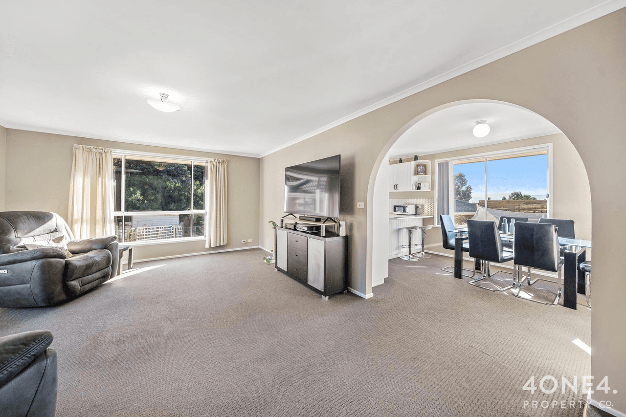 1/133 Pitcairn Street, Montrose, TAS 7010