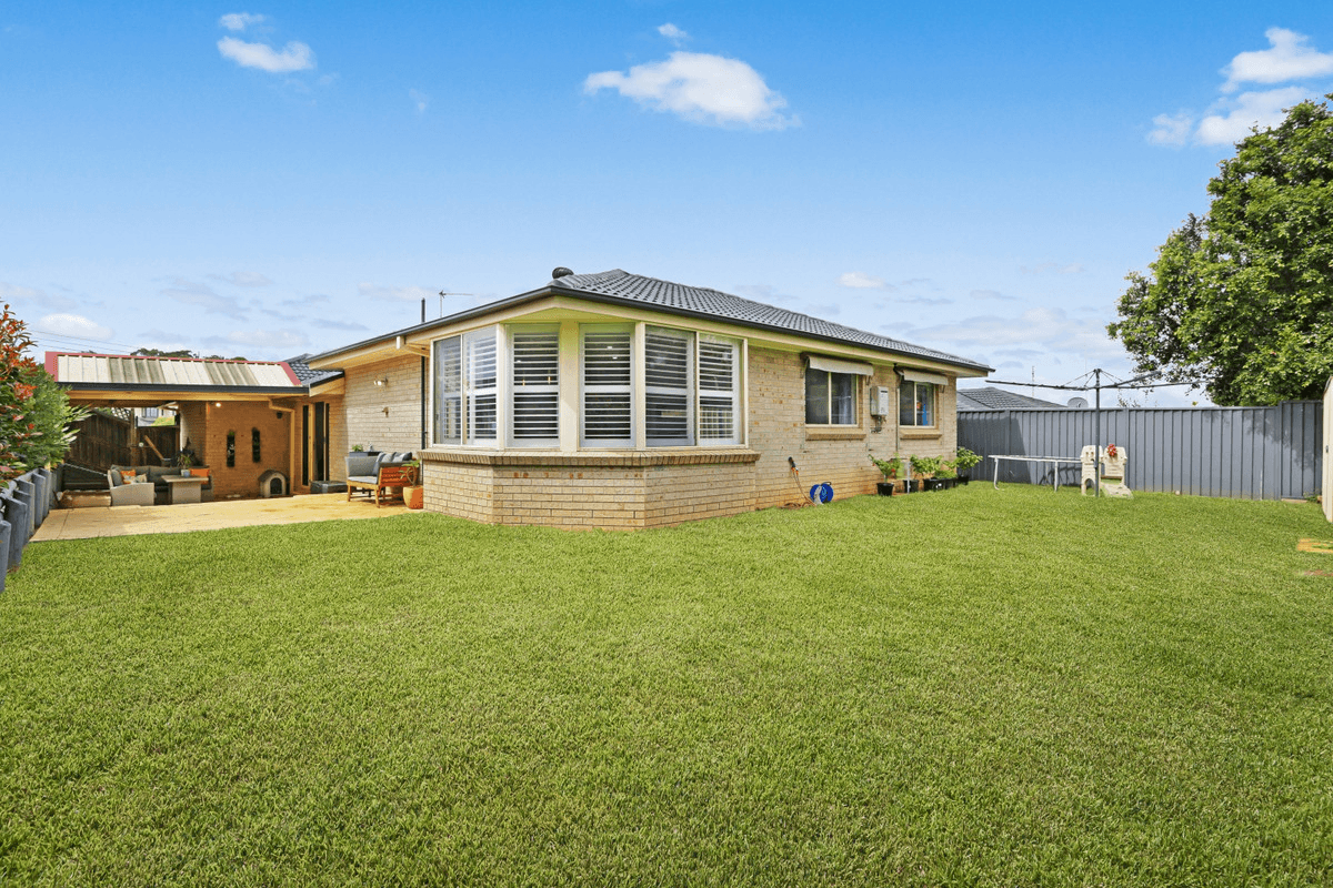 2 Francis Place, Currans Hill, NSW 2567