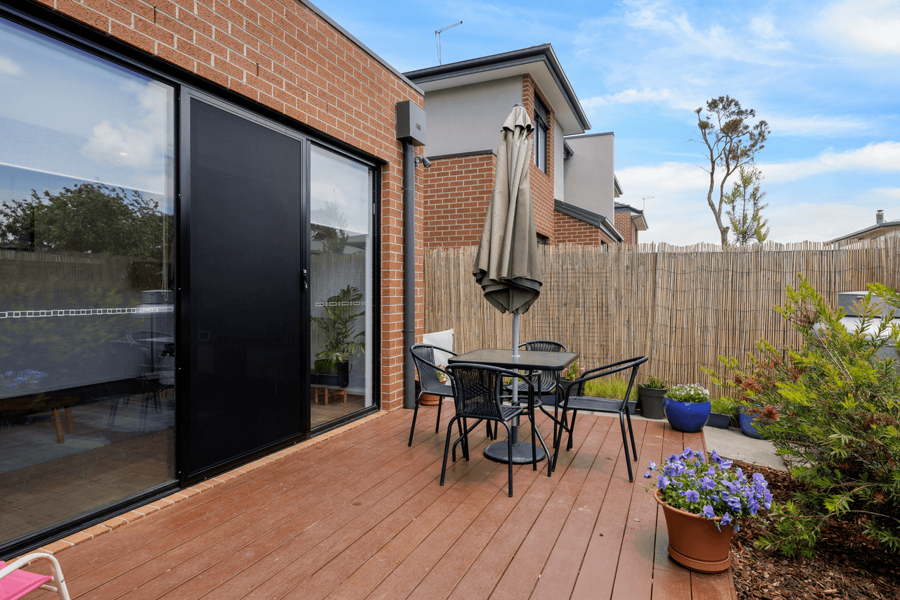 2/24 Grandview Grove, COWES, VIC 3922