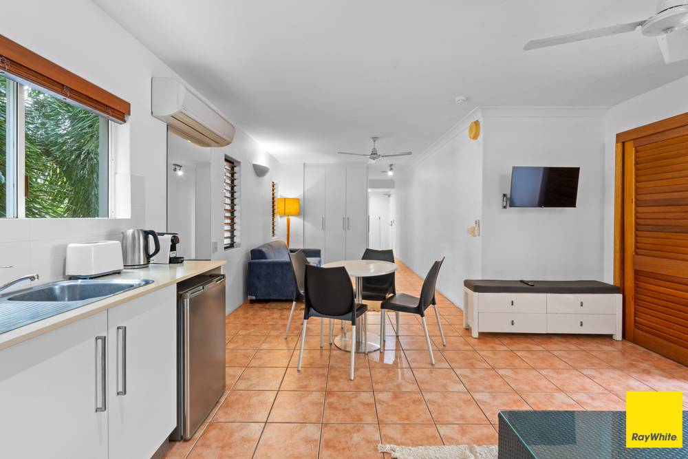 213/119-121 Williams Esplanade, PALM COVE, QLD 4879