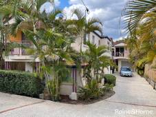 40 Warren Street, ST LUCIA, QLD 4067