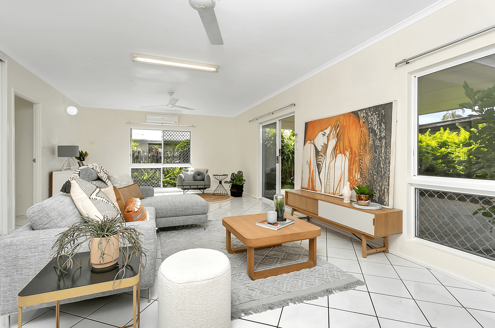 74B English Street, MANUNDA, QLD 4870