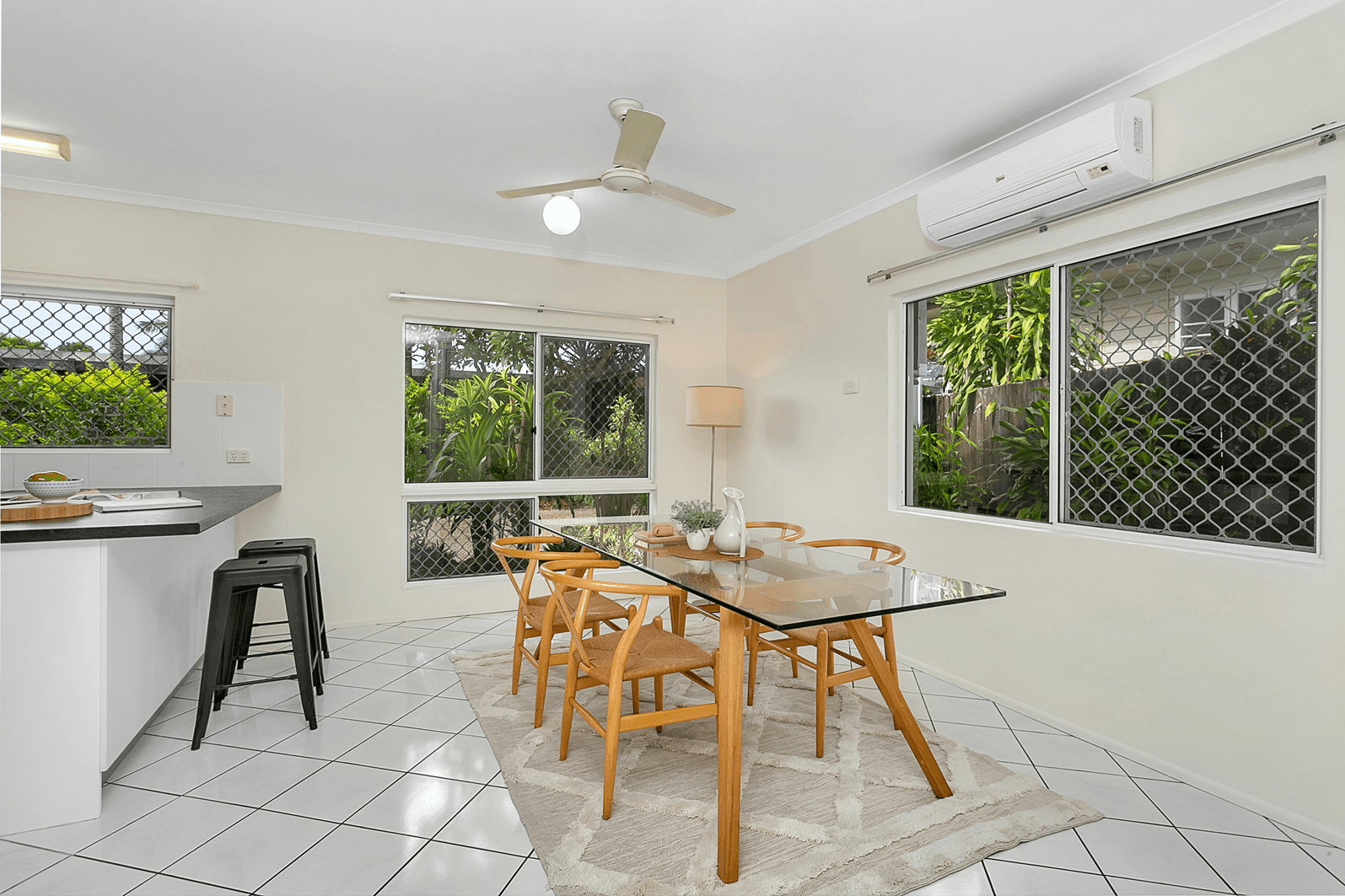 74B English Street, MANUNDA, QLD 4870