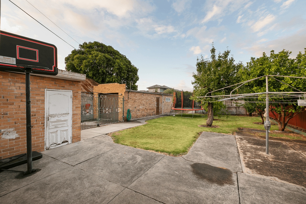 4 Hall Street, COBURG, VIC 3058