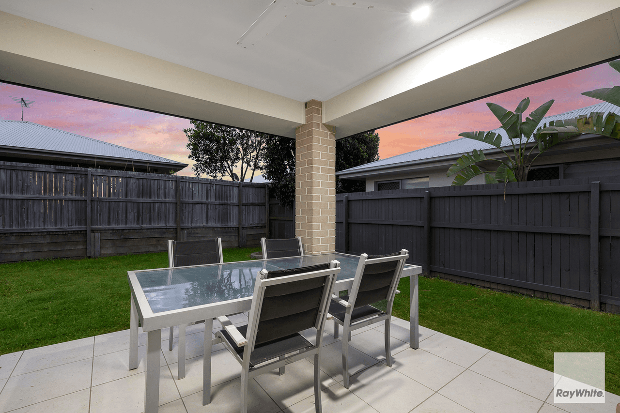 31 Unwin Road, REDLAND BAY, QLD 4165