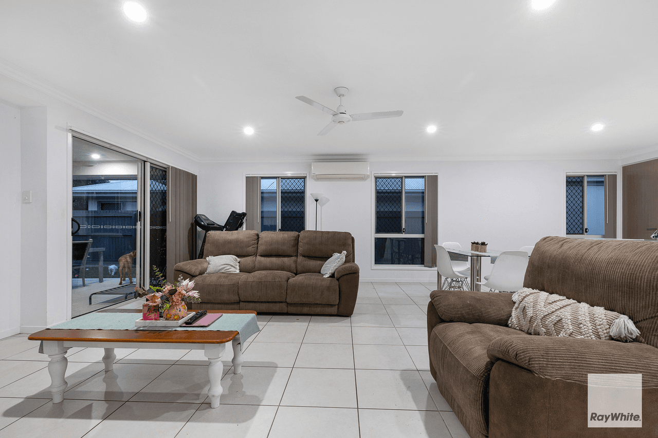 31 Unwin Road, REDLAND BAY, QLD 4165