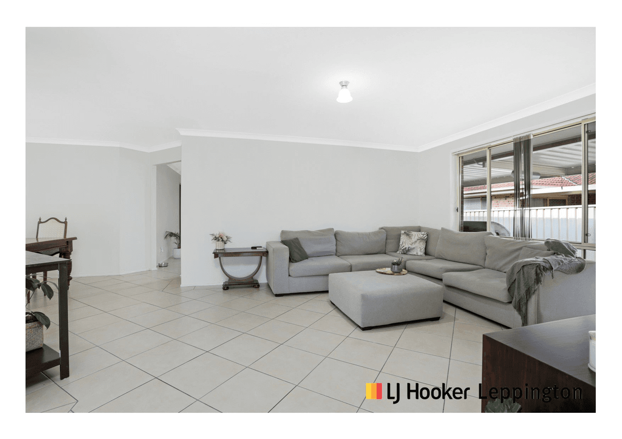 64 Joshua Moore Drive, HORNINGSEA PARK, NSW 2171