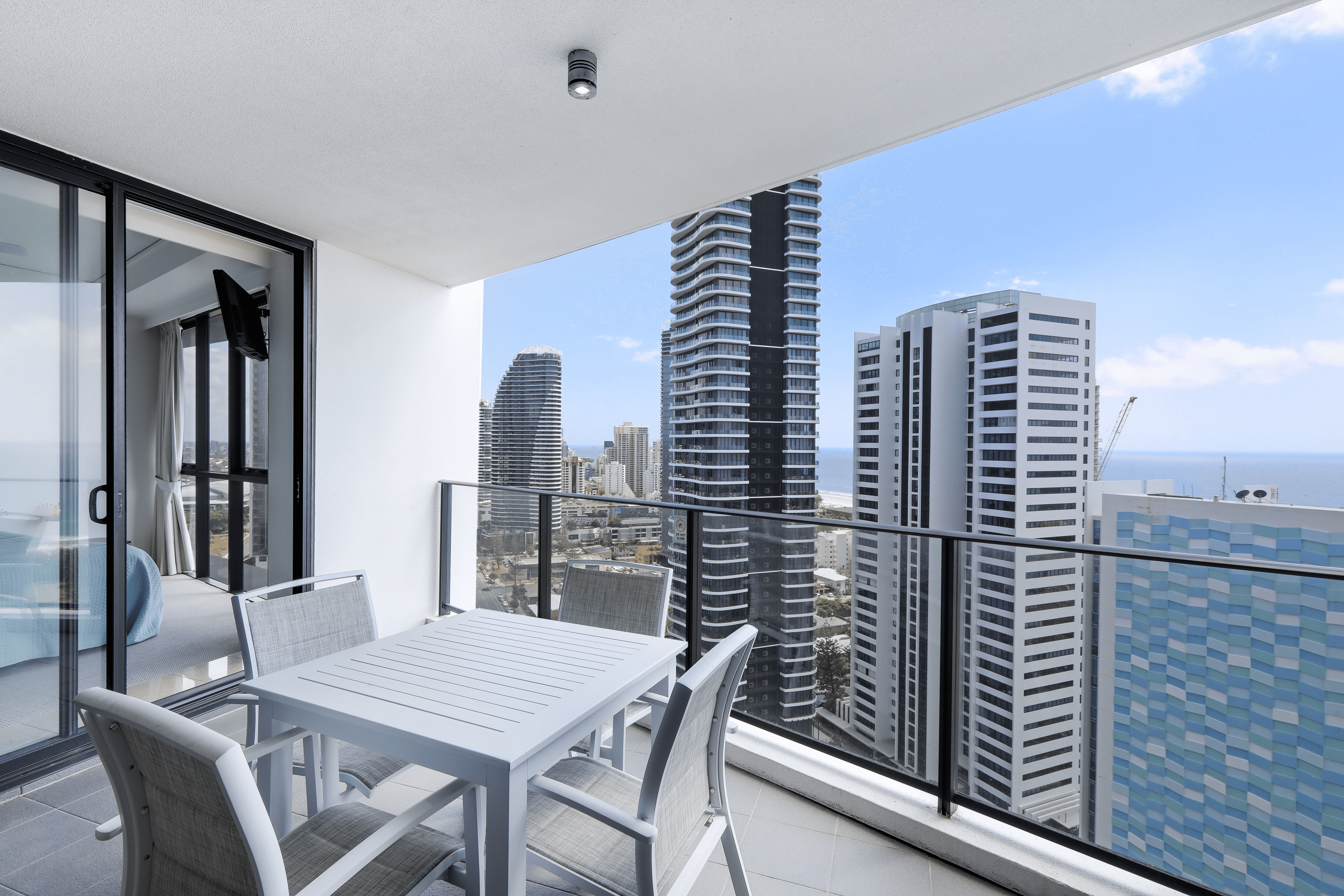 2505/22 Surf Parade, BROADBEACH, QLD 4218