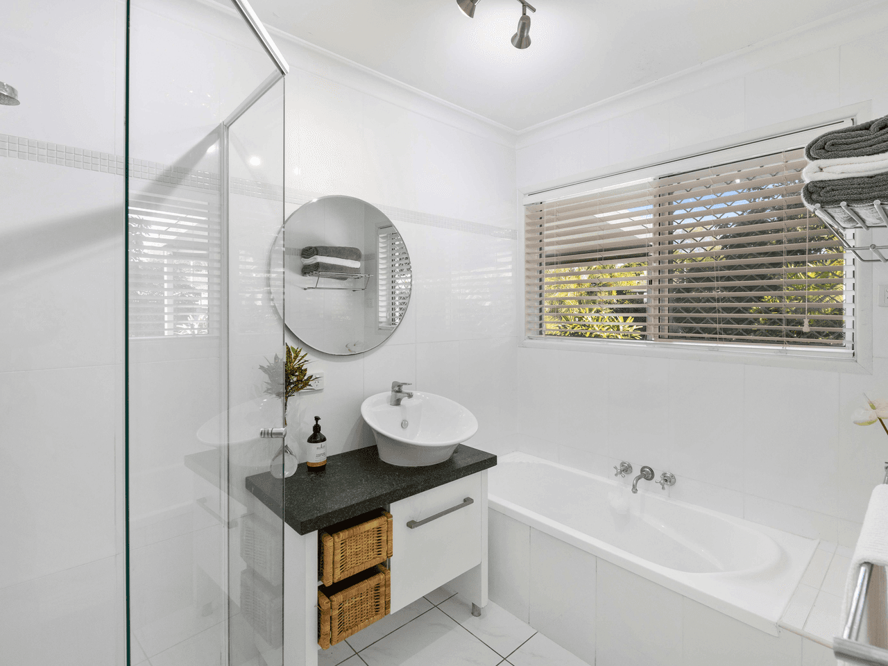 21 Furlong Street, Indooroopilly, QLD 4068