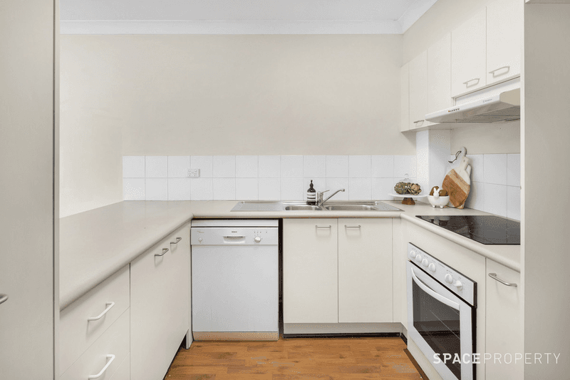 2/11 Franklin Street, Kelvin Grove, QLD 4059