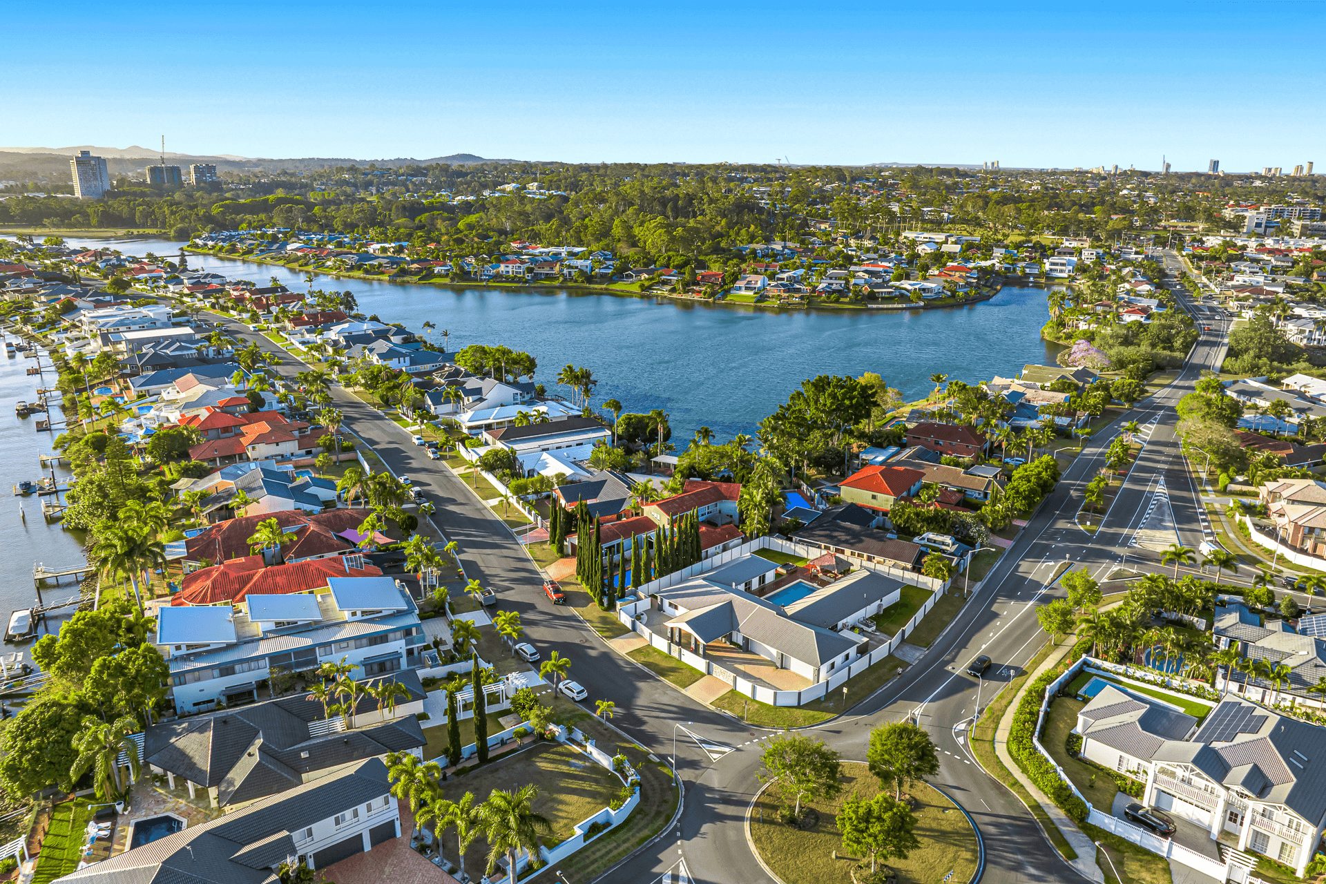 1 Cabana Boulevard, BENOWA WATERS, QLD 4217