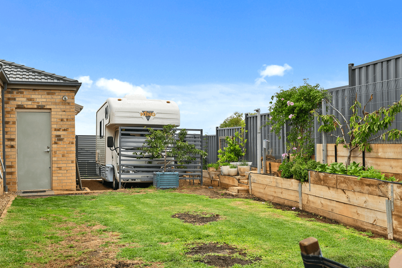 3 Gum Tree Terrace, Darley, VIC 3340