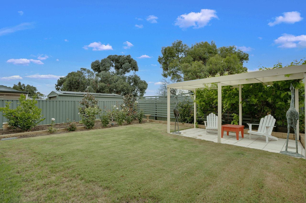 9 Jasmin Drive, VICTOR HARBOR, SA 5211