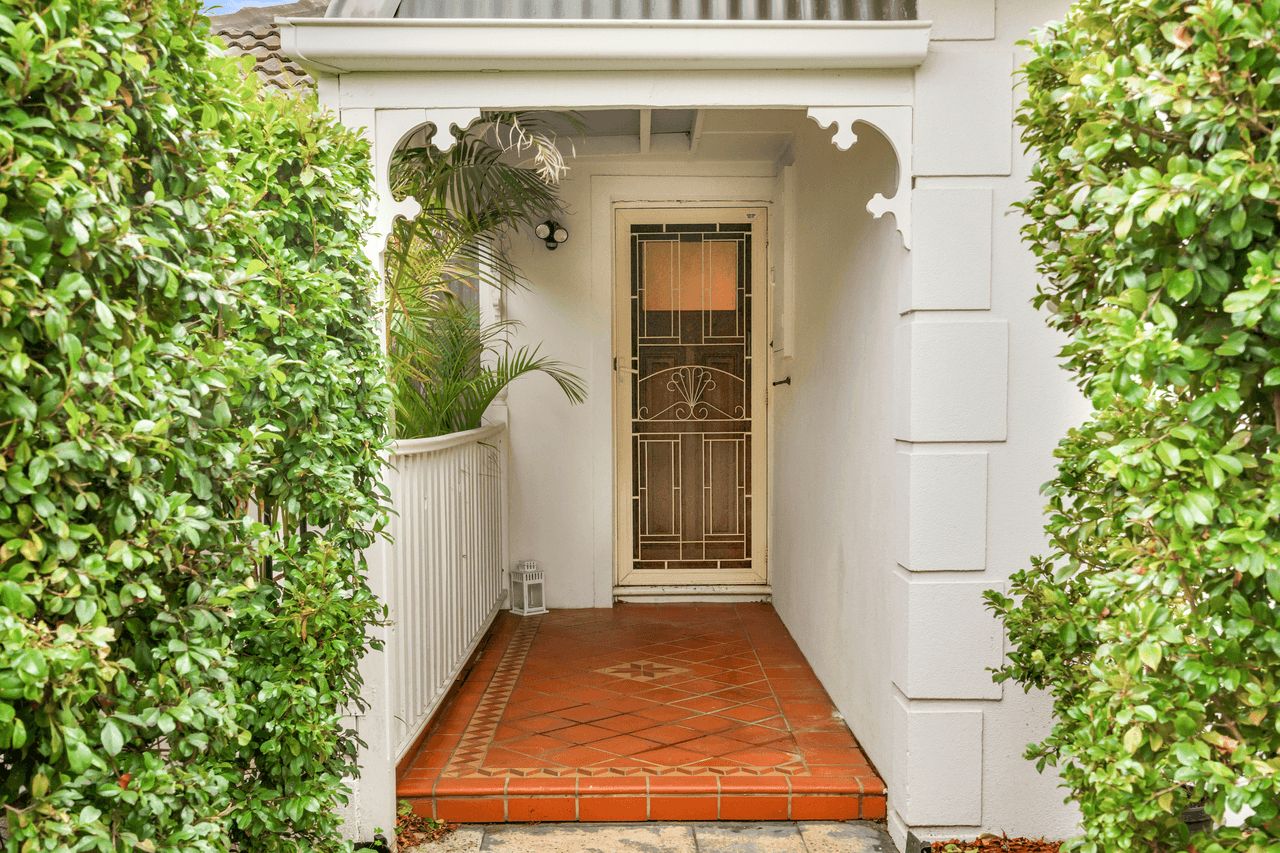 84 Deakin Street, ESSENDON, VIC 3040