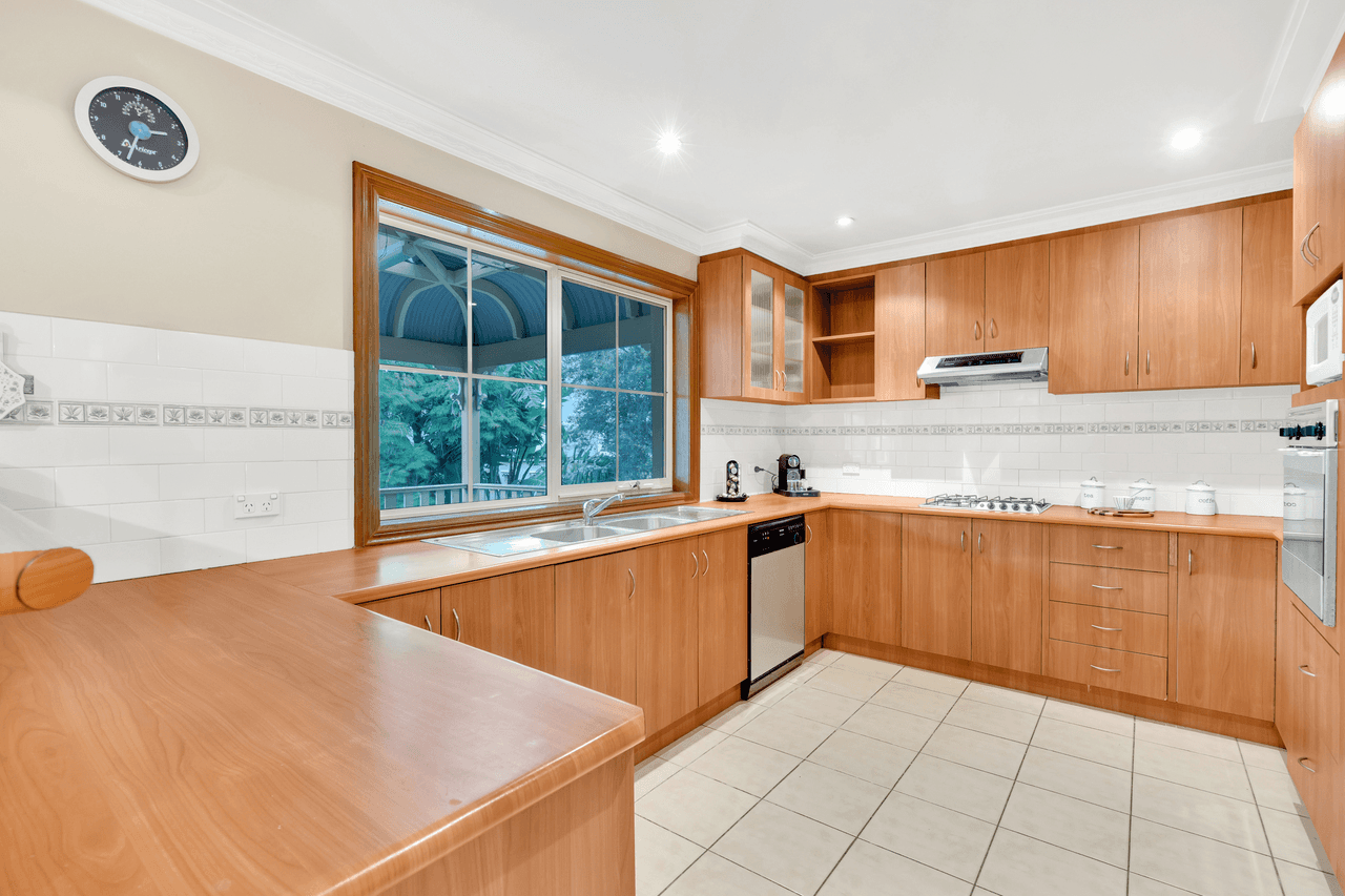 84 Deakin Street, ESSENDON, VIC 3040