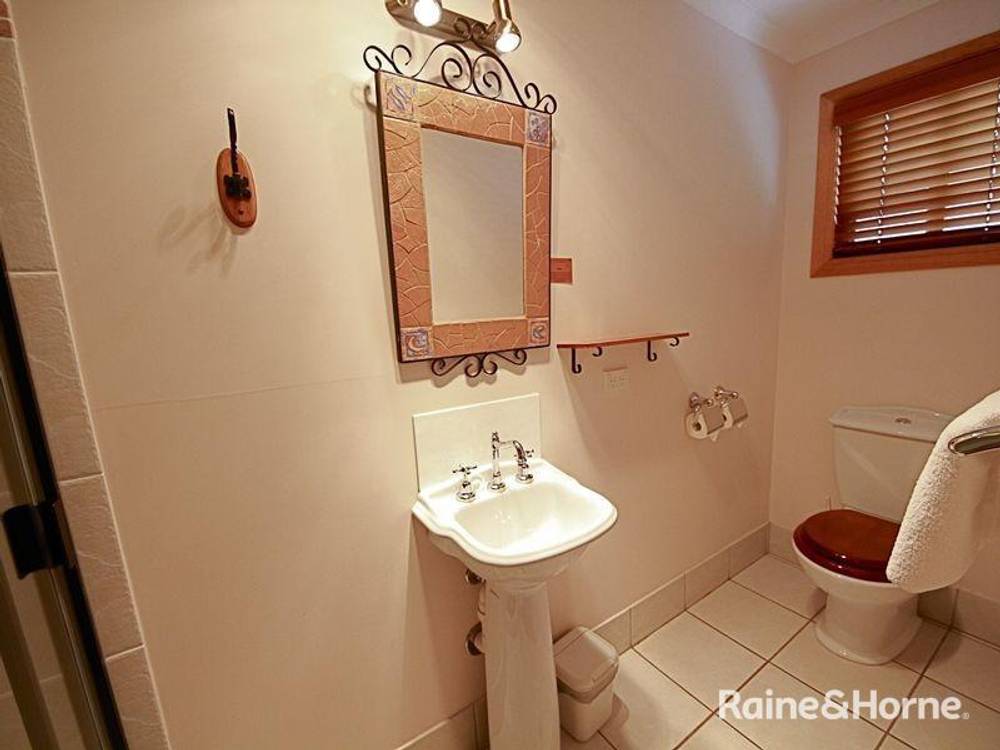 3 HERBERT ST, GLADSTONE CENTRAL, QLD 4680