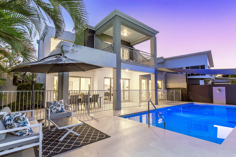 16/145 Palm Meadows Drive, Carrara, QLD 4211