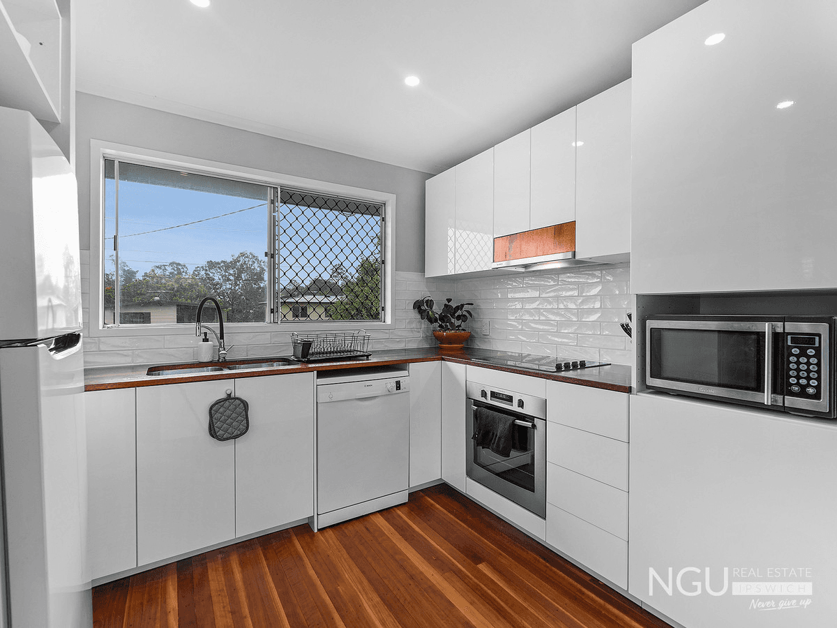 11 Braeridge Drive, Bundamba, QLD 4304