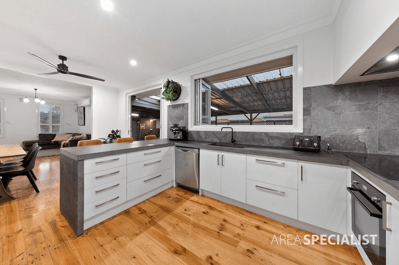 3 Luton Court, KEALBA, VIC 3021