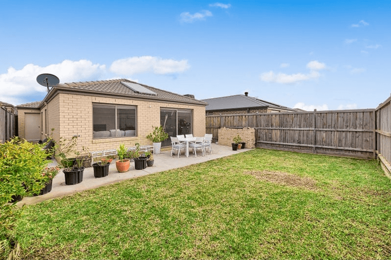 10 Guinea Flower Drive, CRANBOURNE WEST, VIC 3977