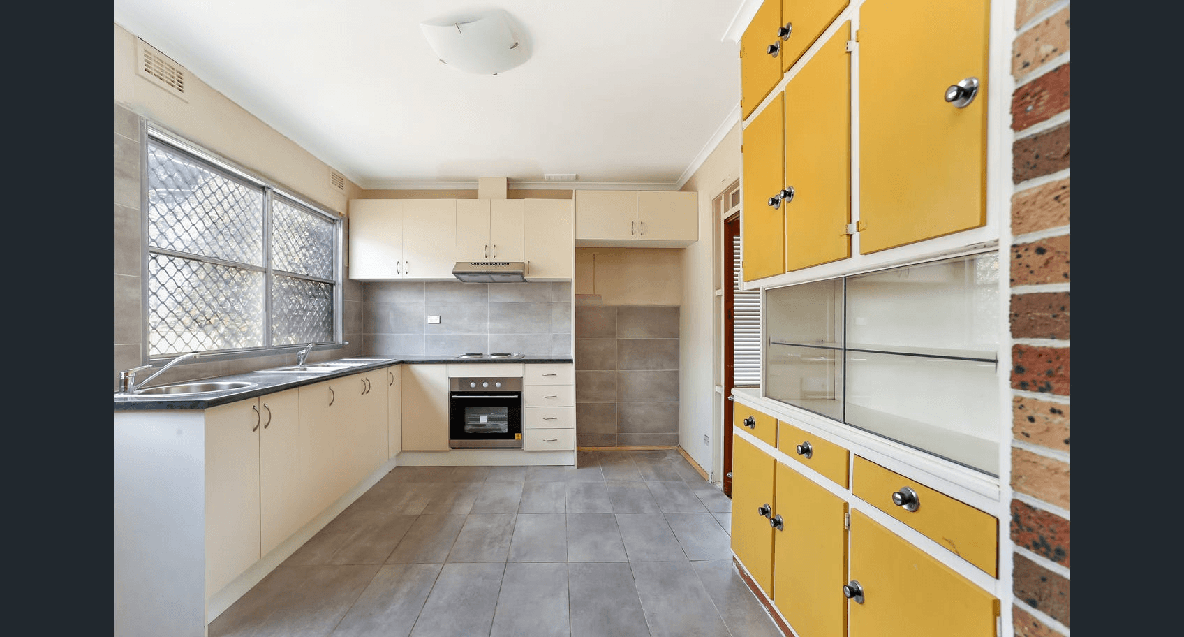 24 Gosford Crescent, BROADMEADOWS, VIC 3047