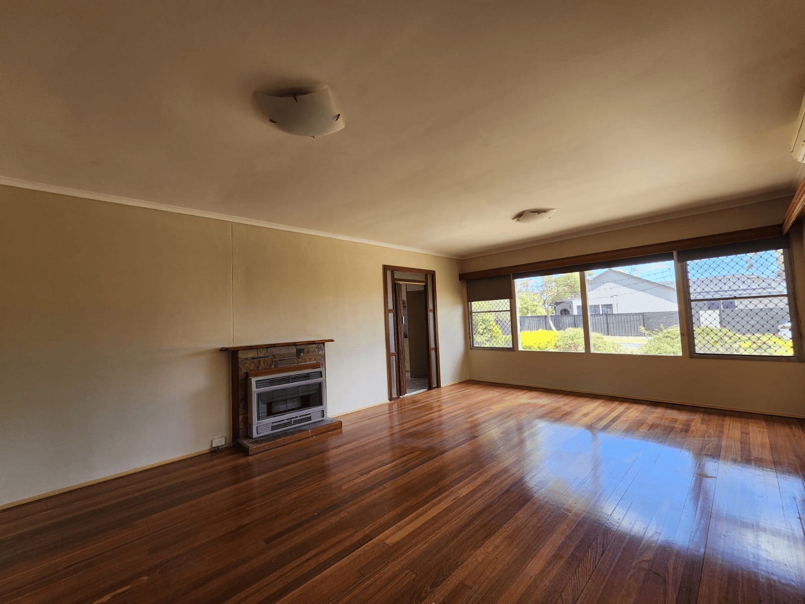 24 Gosford Crescent, BROADMEADOWS, VIC 3047