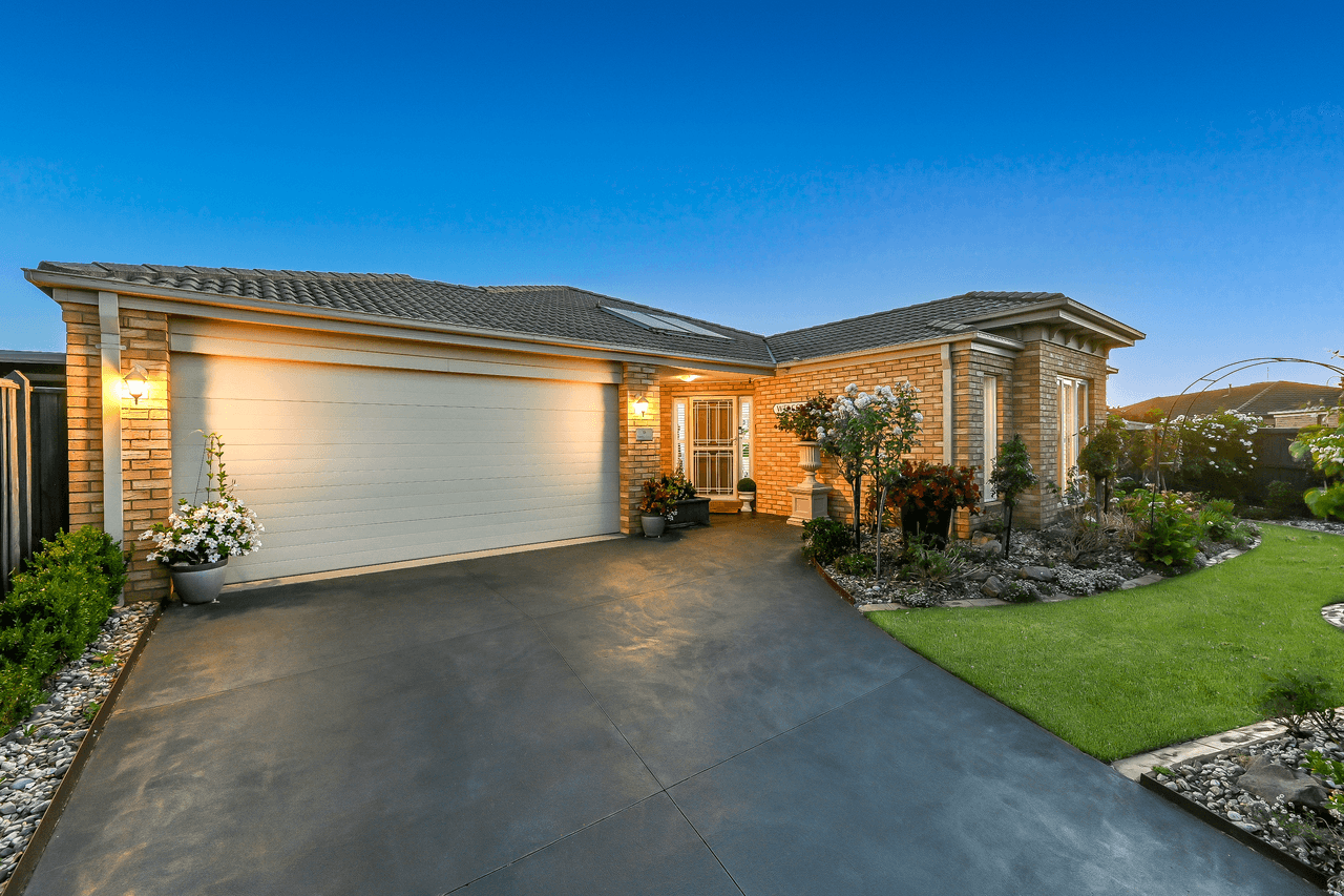 6 Danby Court, CRANBOURNE NORTH, VIC 3977