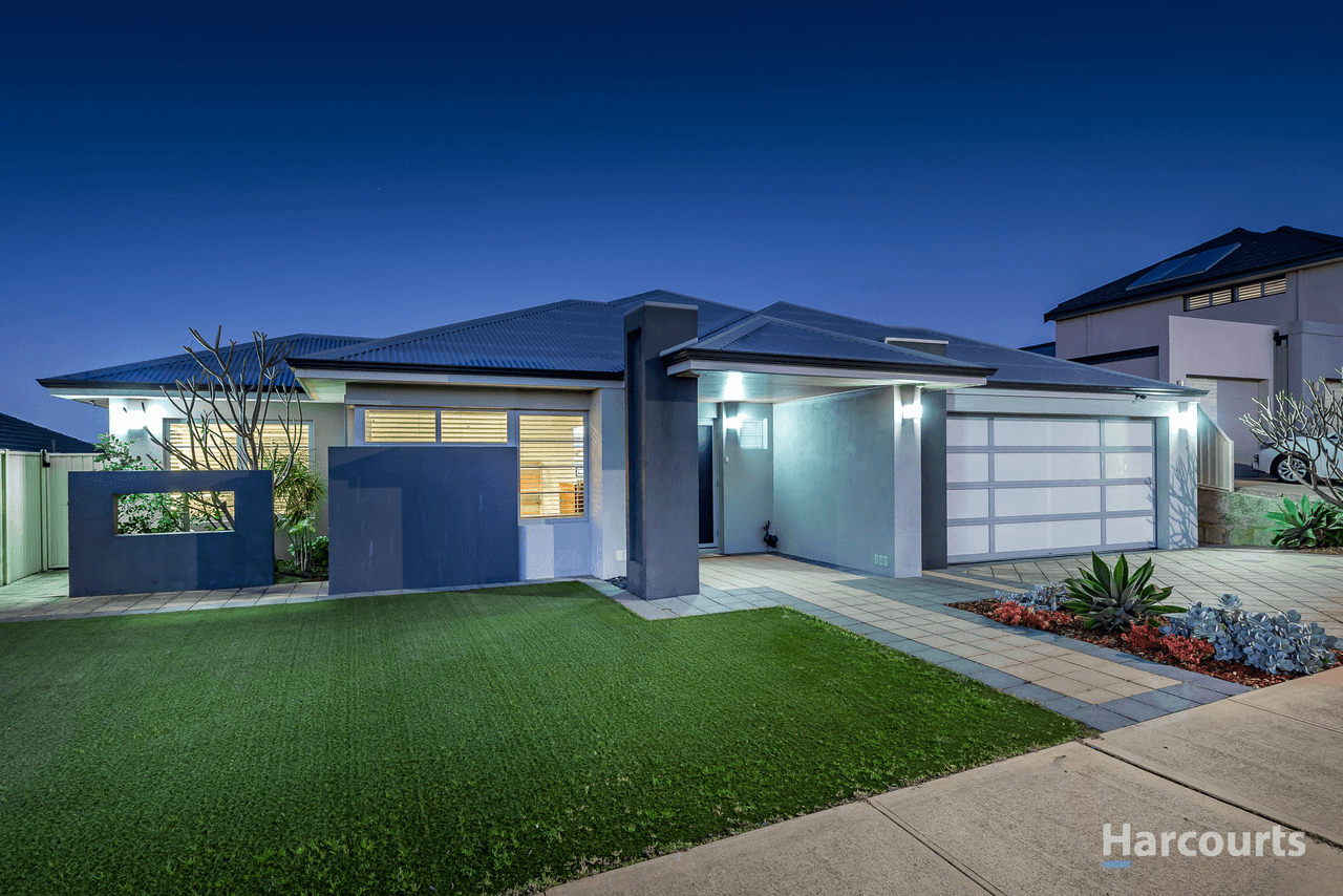 54 Mattingleys Approach, BURNS BEACH, WA 6028