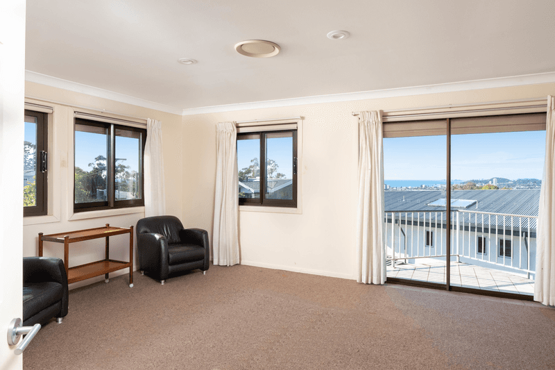 9 Gabrielle Grove, Burleigh Heads, QLD 4220