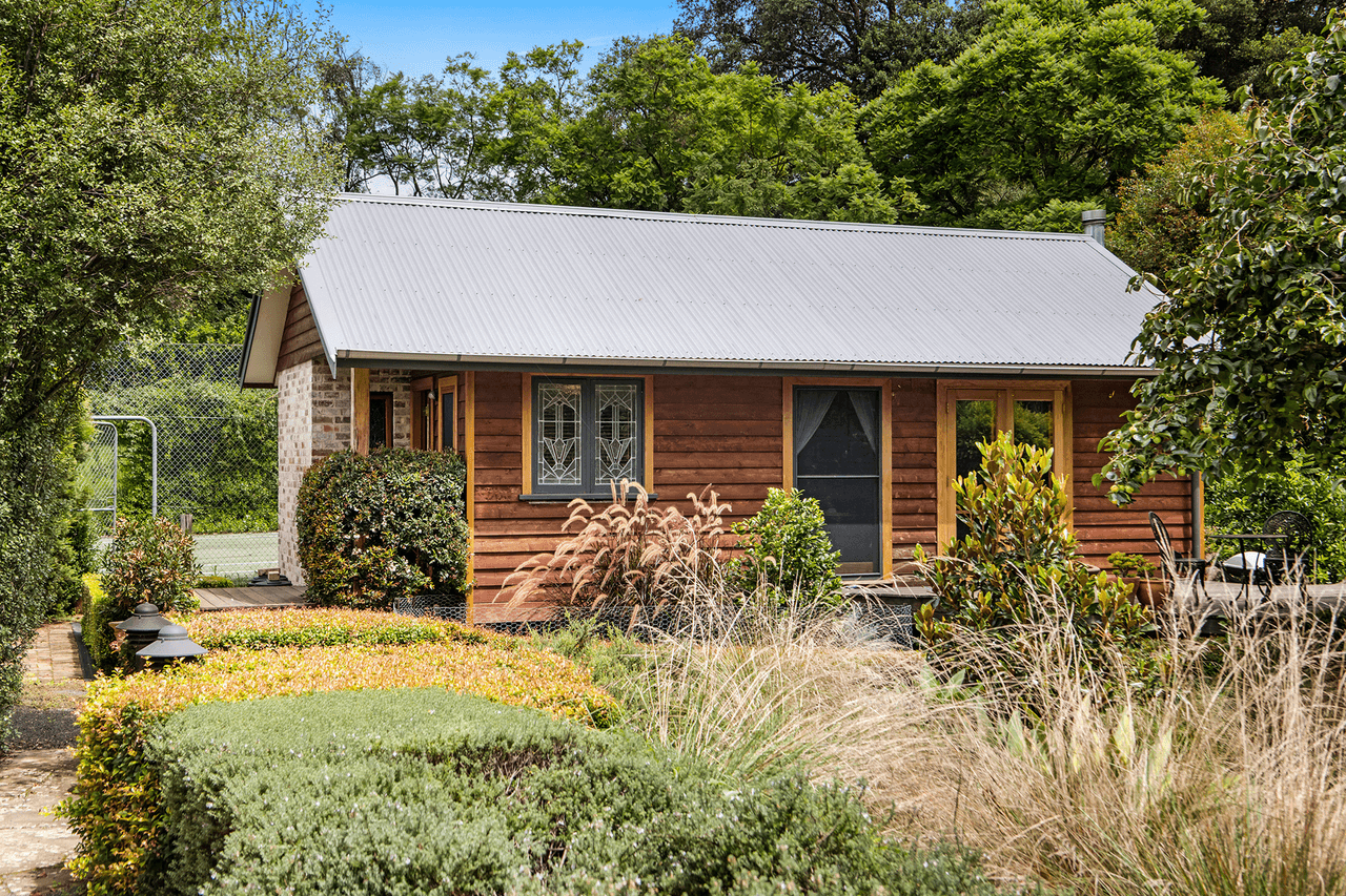 237 Bunkers Hill Road, Barrengarry, NSW 2577