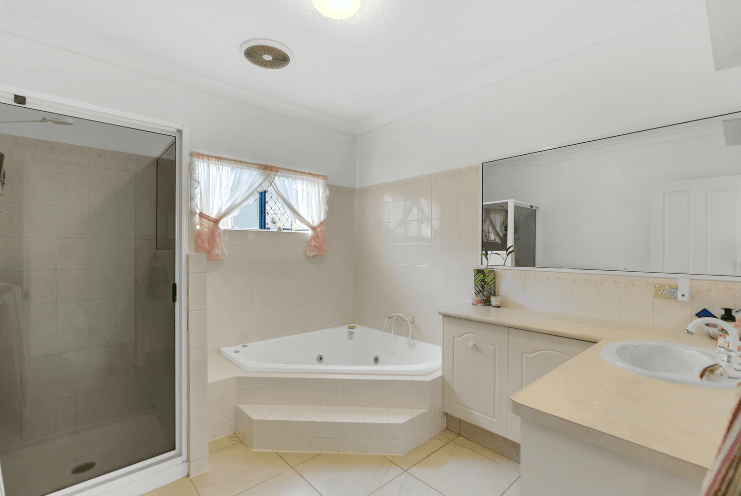 7 McRobbs Close, Edmonton, QLD 4869