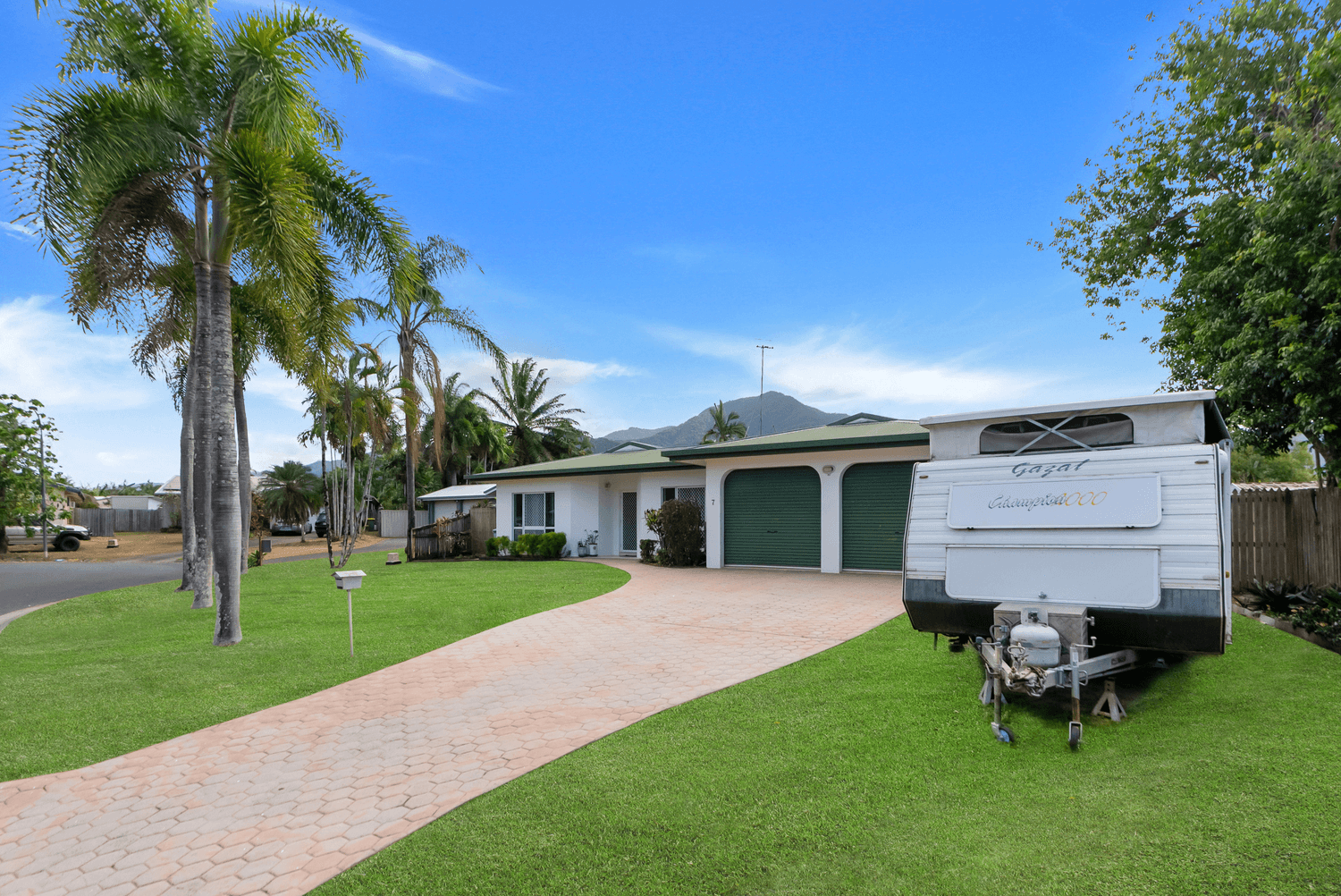 7 McRobbs Close, Edmonton, QLD 4869