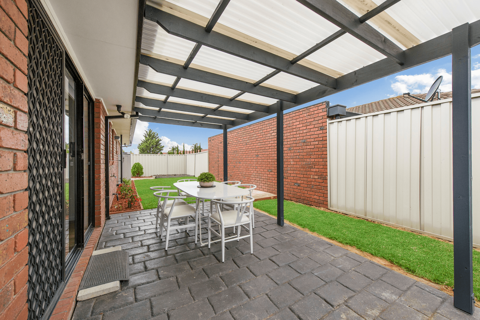 1/2 Young Court, Delahey, VIC 3037