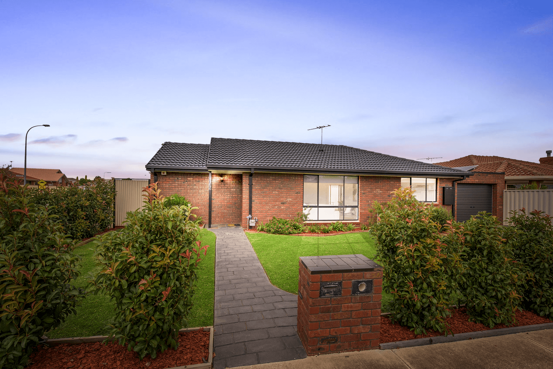 1/2 Young Court, Delahey, VIC 3037