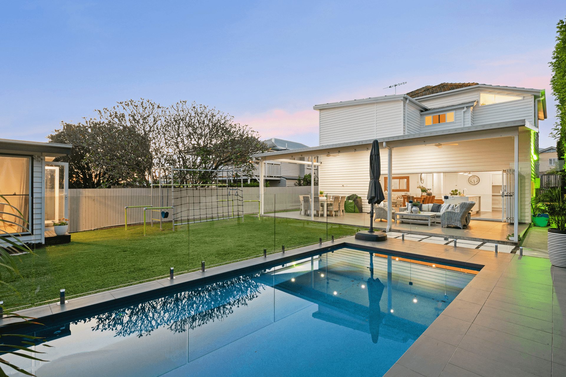 69 Lewis Street, Camp Hill, QLD 4152