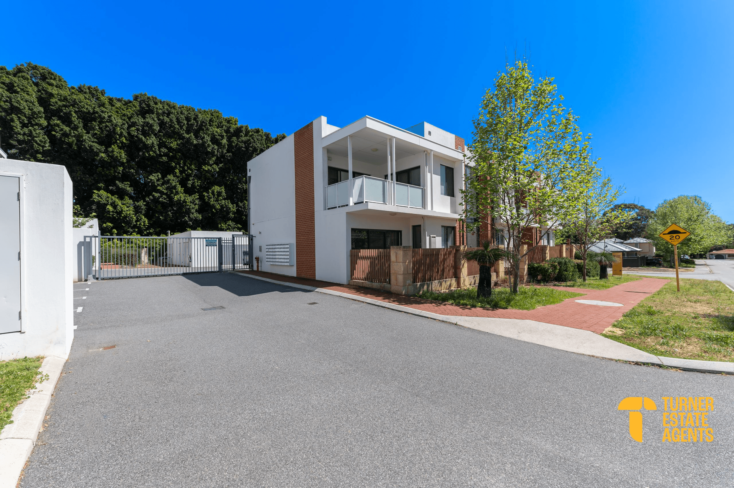 6/7 Juliet Road, COOLBELLUP, WA 6163