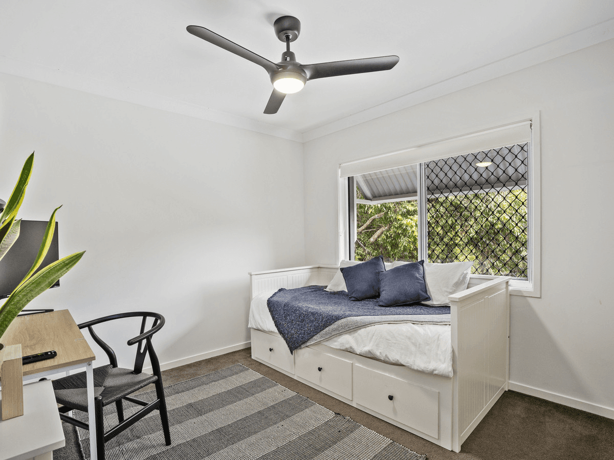 38 McAuley Parade, PACIFIC PINES, QLD 4211