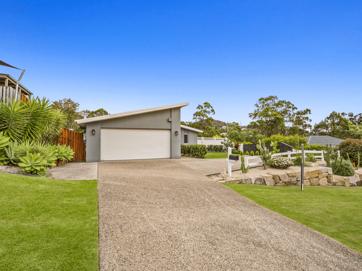 38 McAuley Parade, PACIFIC PINES, QLD 4211