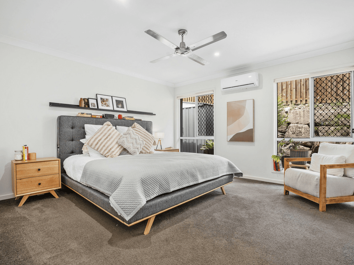 38 McAuley Parade, PACIFIC PINES, QLD 4211