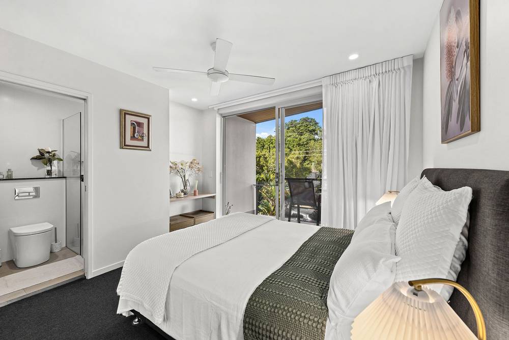 8/15 Roseglen Street, GREENSLOPES, QLD 4120