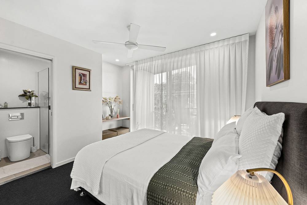 8/15 Roseglen Street, GREENSLOPES, QLD 4120