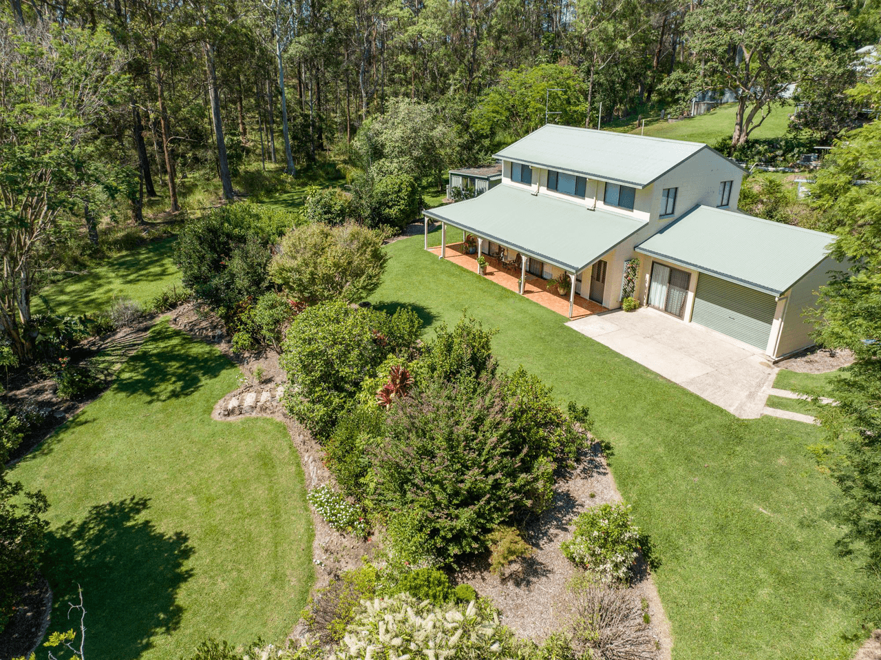 8 St Andrews Drive, WOOLGOOLGA, NSW 2456