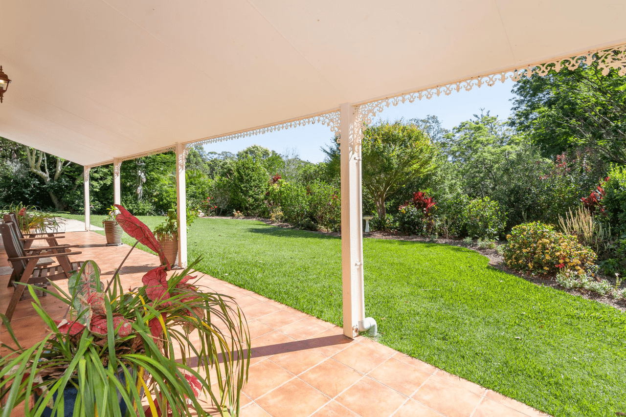 8 St Andrews Drive, WOOLGOOLGA, NSW 2456