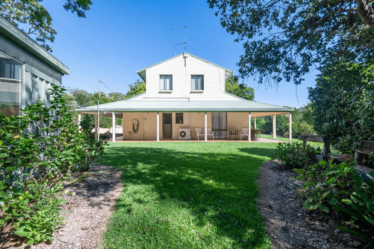 8 St Andrews Drive, WOOLGOOLGA, NSW 2456