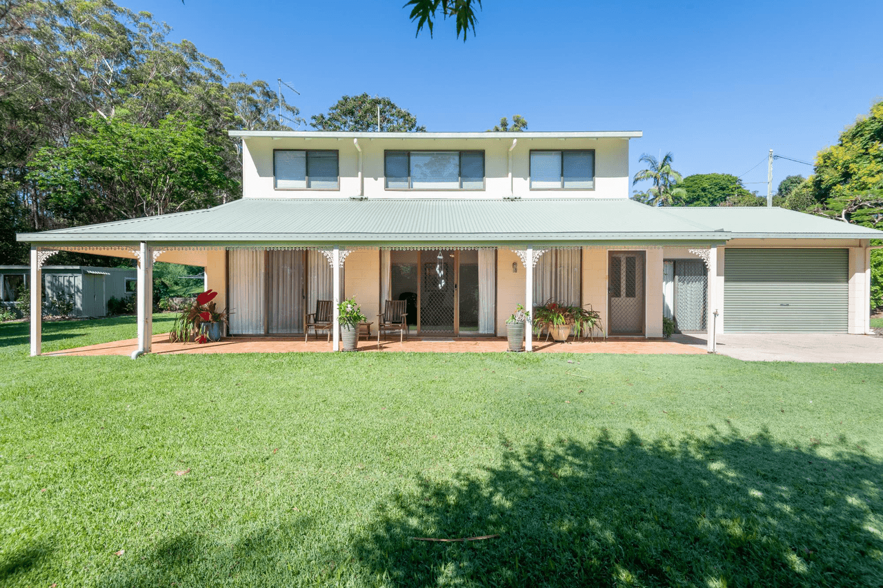 8 St Andrews Drive, WOOLGOOLGA, NSW 2456