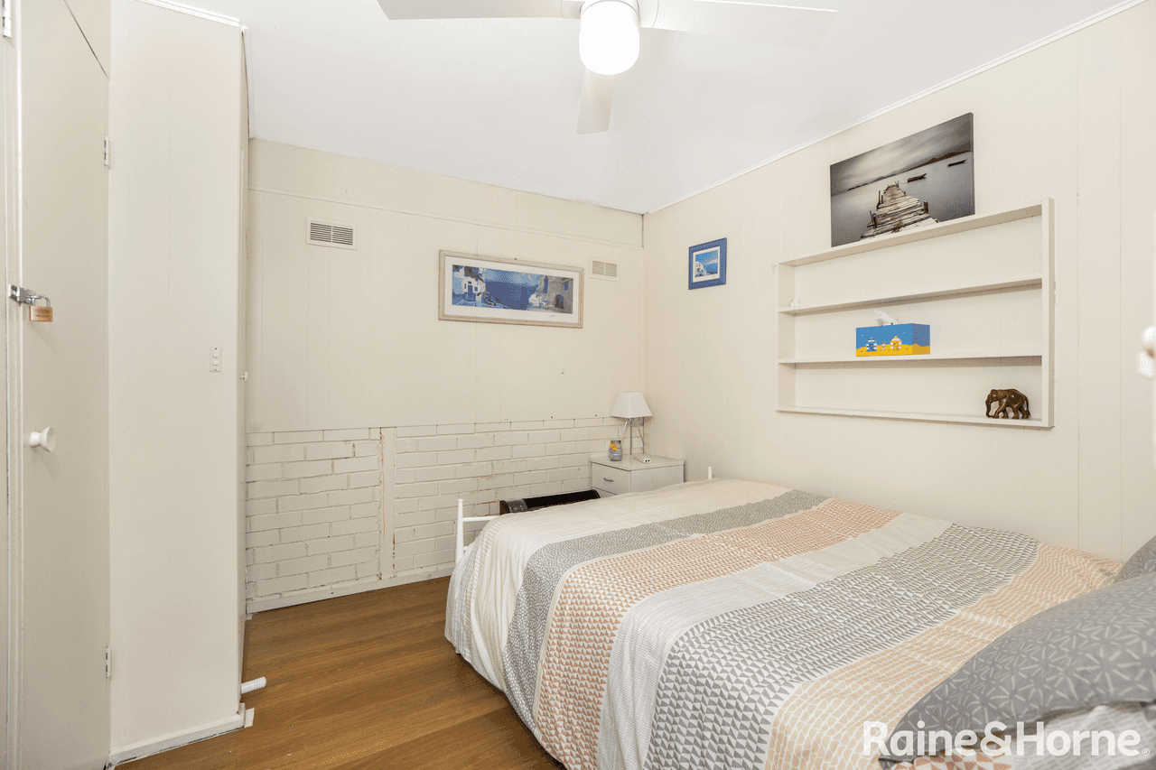 54 Allambi Avenue, ROSEBUD WEST, VIC 3940